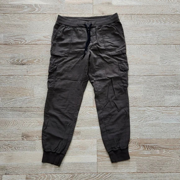 Aritzia green jogging pant - Picture 2 of 6